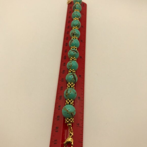 Turquoise Sea Shell Beaded Bracelet with large Stainless Steel Gold Plated Clasp - Picture 6 of 11